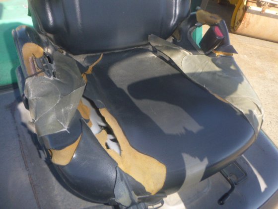 2003 MITSUBISHI FG20D