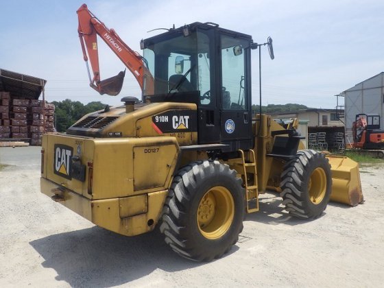 2012 年 CAT 910H