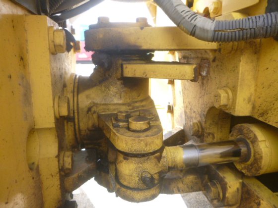 2005 DAINAPAC CC150C 2