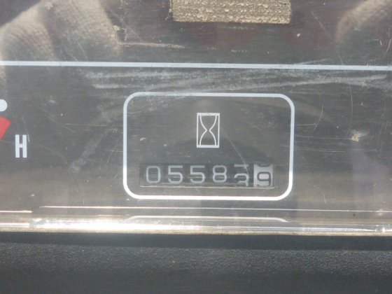 2002 MITSUBISHI FG25D