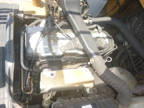 2002 MITSUBISHI FG25D