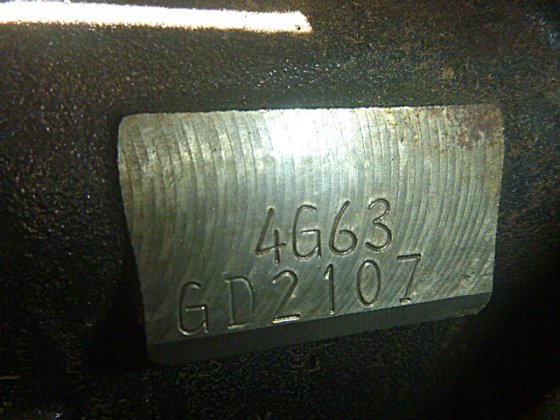 2002 MITSUBISHI FG25D