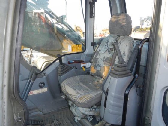 2003 KOBELCO SK200 6