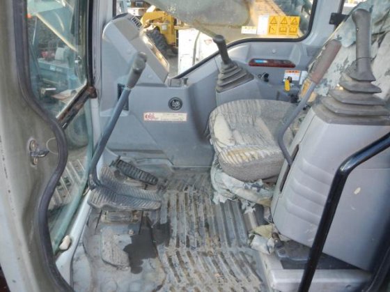 2003 KOBELCO SK200 6