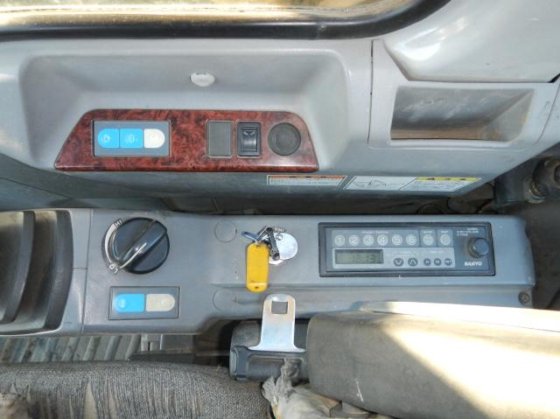 2003 KOBELCO SK200 6