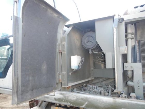 2003 KOBELCO SK200 6