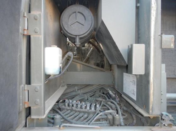 2003 KOBELCO SK200 6