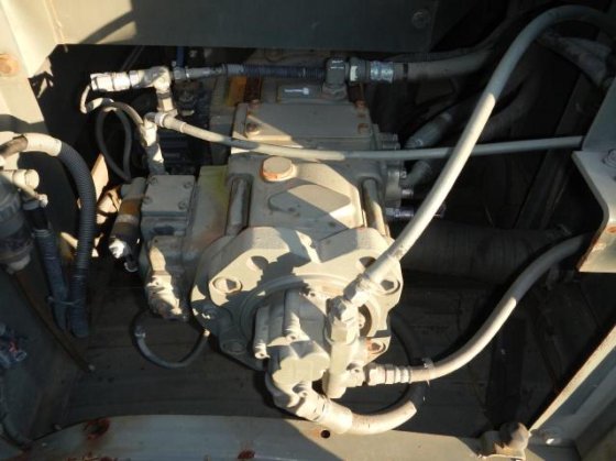 2003 KOBELCO SK200 6