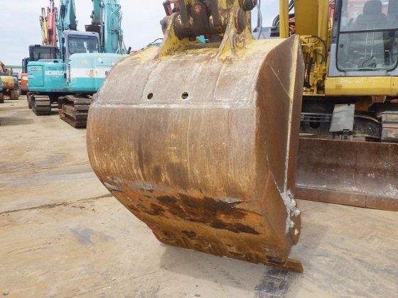 2004 KOMATSU