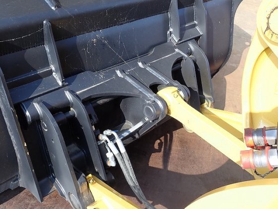 2017 卡特彼勒 907M H77