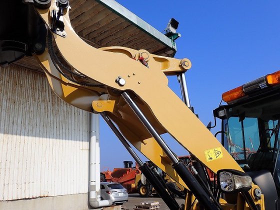 2017 卡特彼勒 907M H77