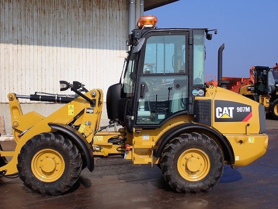 2017 卡特彼勒 907M H77