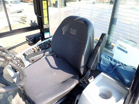 2017 卡特彼勒 907M H77