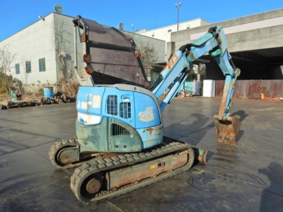 2003 Yanmar B2 5
