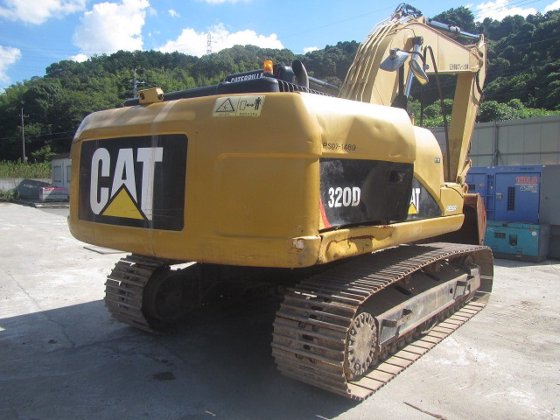2012 cat 320d e