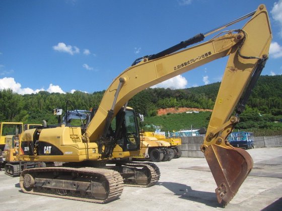 2012 cat 320d e