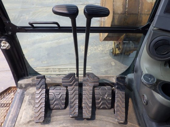 2009 卡特彼勒 320D E