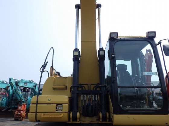 2009 卡特彼勒 320D E