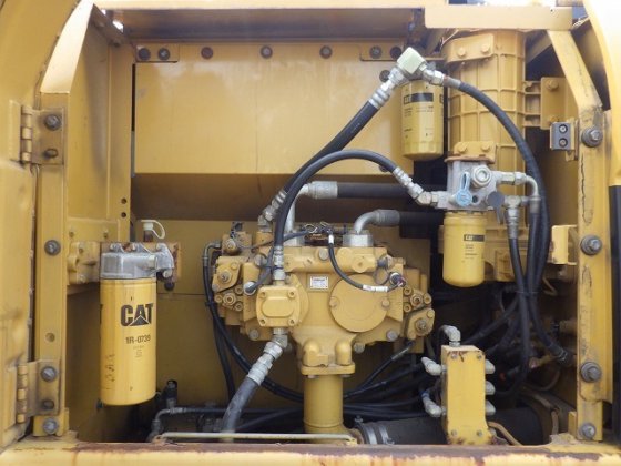 2009 卡特彼勒 320D E