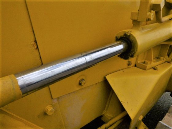 2000 KOMATSU D20A 7E