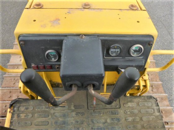 2000 KOMATSU D20A 7E