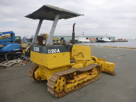 2000 KOMATSU D20A 7E