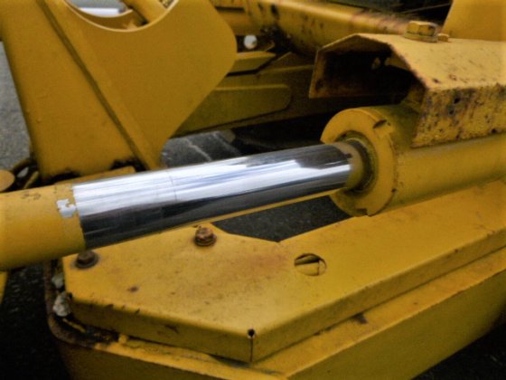 2000 KOMATSU D20A 7E