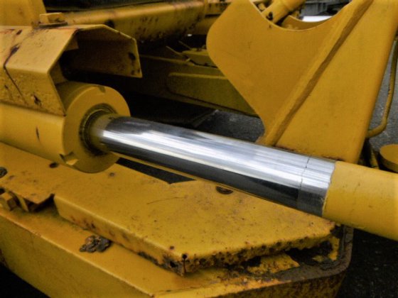 2000 KOMATSU D20A 7E