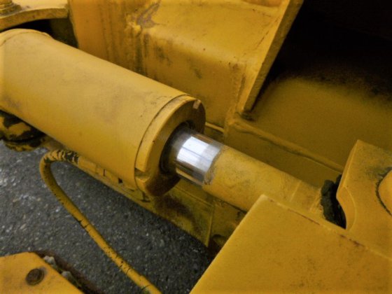 2000 KOMATSU D20A 7E