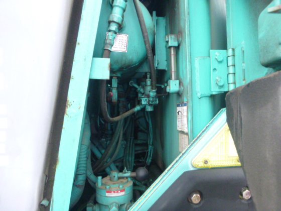 1998 KOBELCO SK100W 2