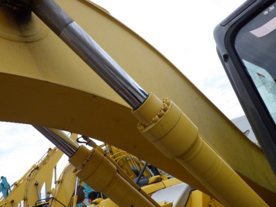 2014 SUMITOMO SH135X 3B