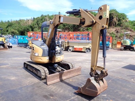 2013 凯特彼勒 040SR