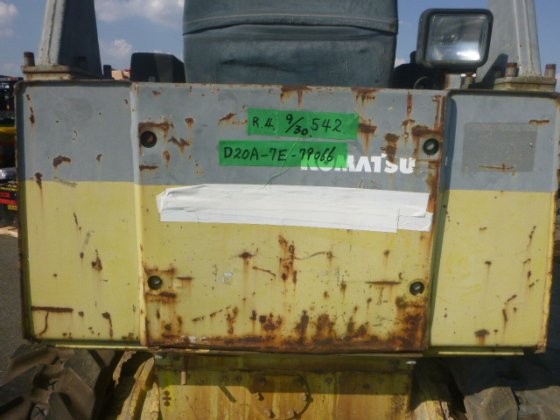 1996 KOMATSU D20A 7E