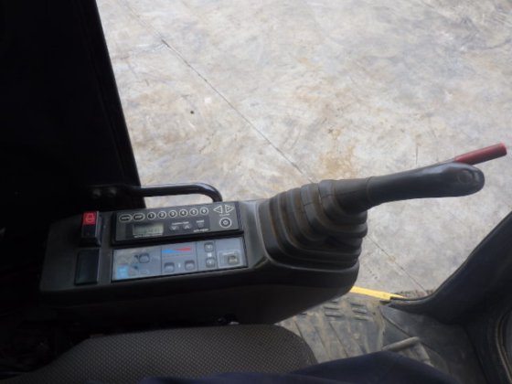 2014年住友SH75XU 3