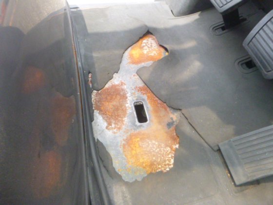 2014 UNICARRIERS P1F1A18D