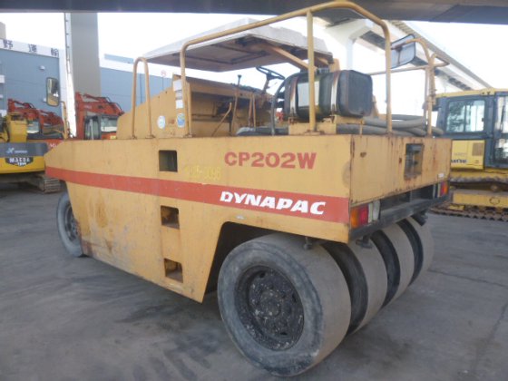 2002 DYNAPAC CP202W