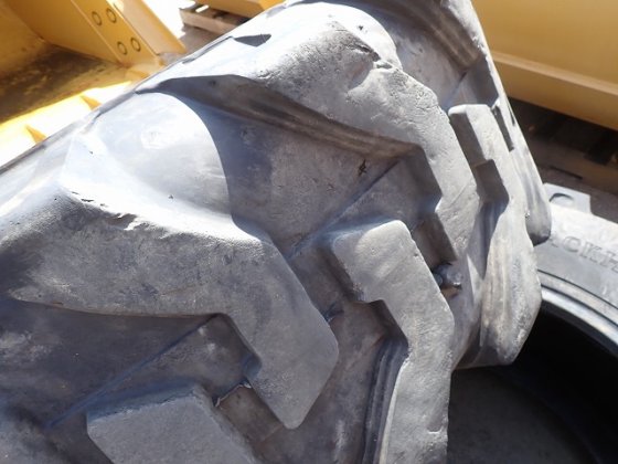 轮胎附件和零件