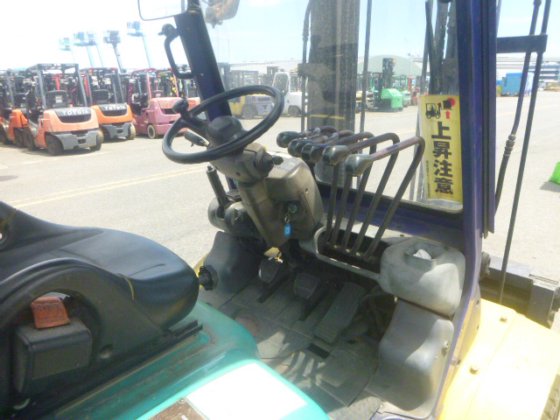 2001年小松FD25T 14