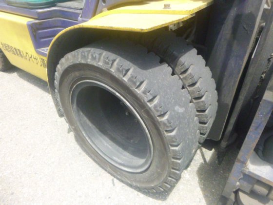 2001年小松FD25T 14