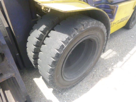 2001年小松FD25T 14