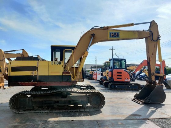 1990 CAT E110B