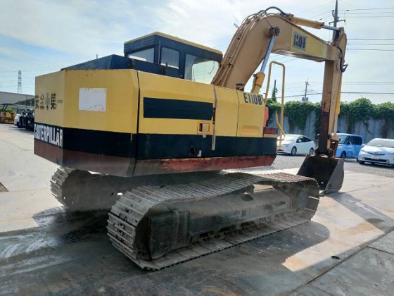 1990 CAT E110B