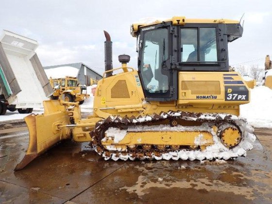2017 小松 D37PX 23