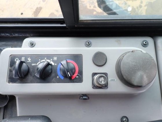 2017 小松 D37PX 23