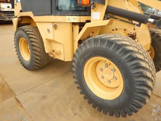 2005 CAT 901B