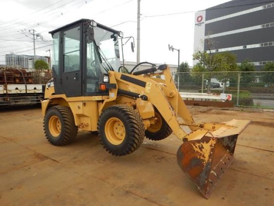 2005 CAT 901B