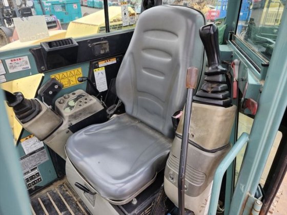 2012 YANMAR VIO70 3A
