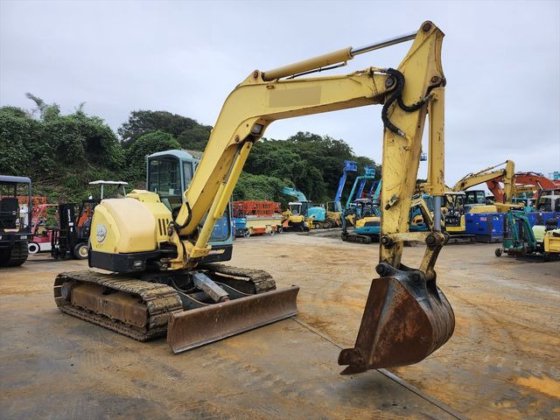 2012 YANMAR VIO70 3A