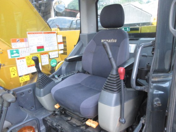 2017 小松 PC228US 10