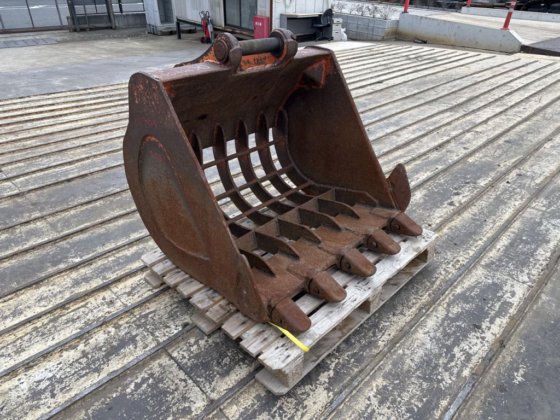 适用于小松 PC138 或 PC120 的骨架斗